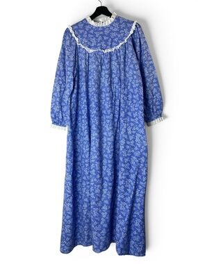 Vintage L.L. Bean by Lanz Flannel Nightgown Blue White Ditsy Floral Eyelet Lace